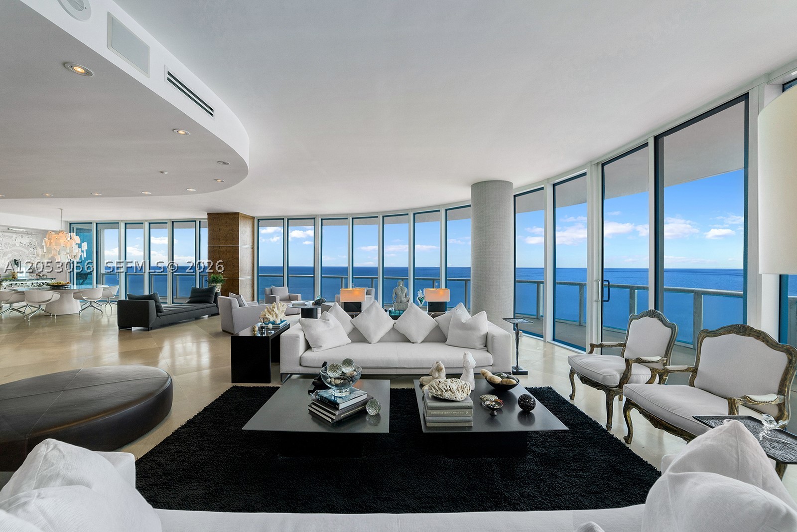100 S Pointe Dr 2905 — photo