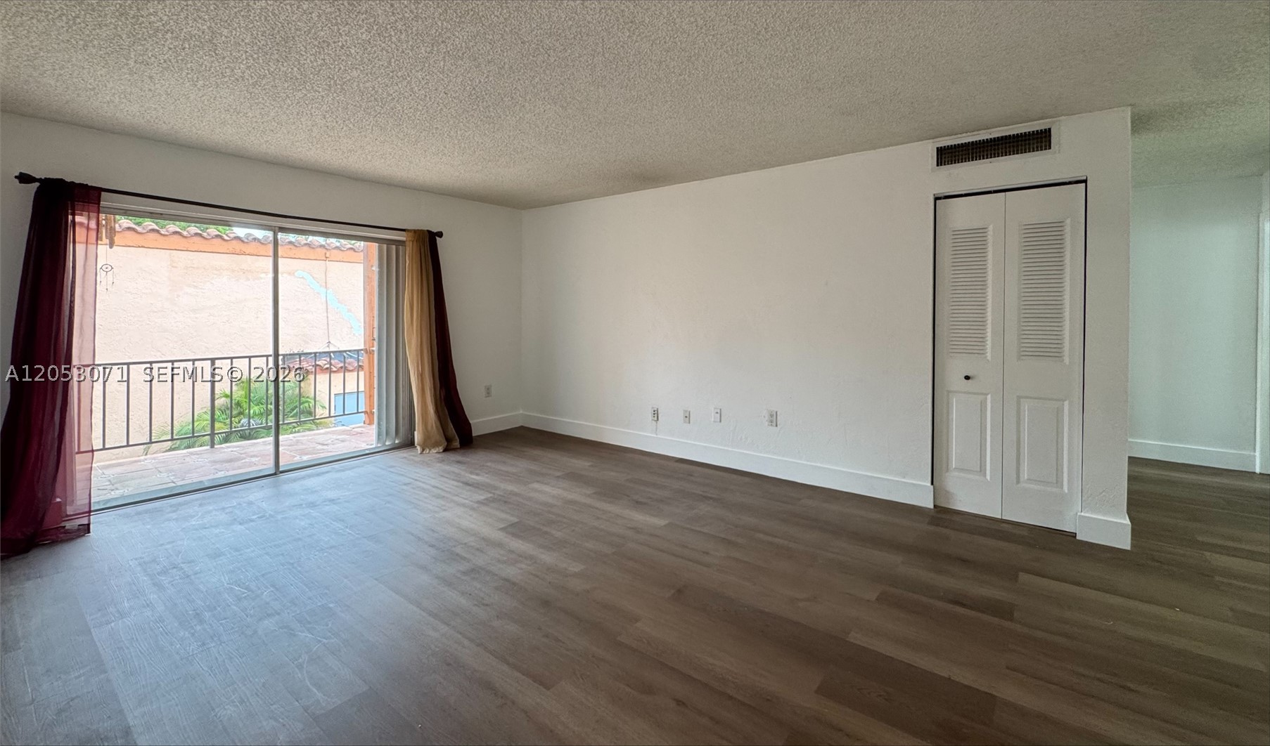 7208 Fairway Dr I14 — photo