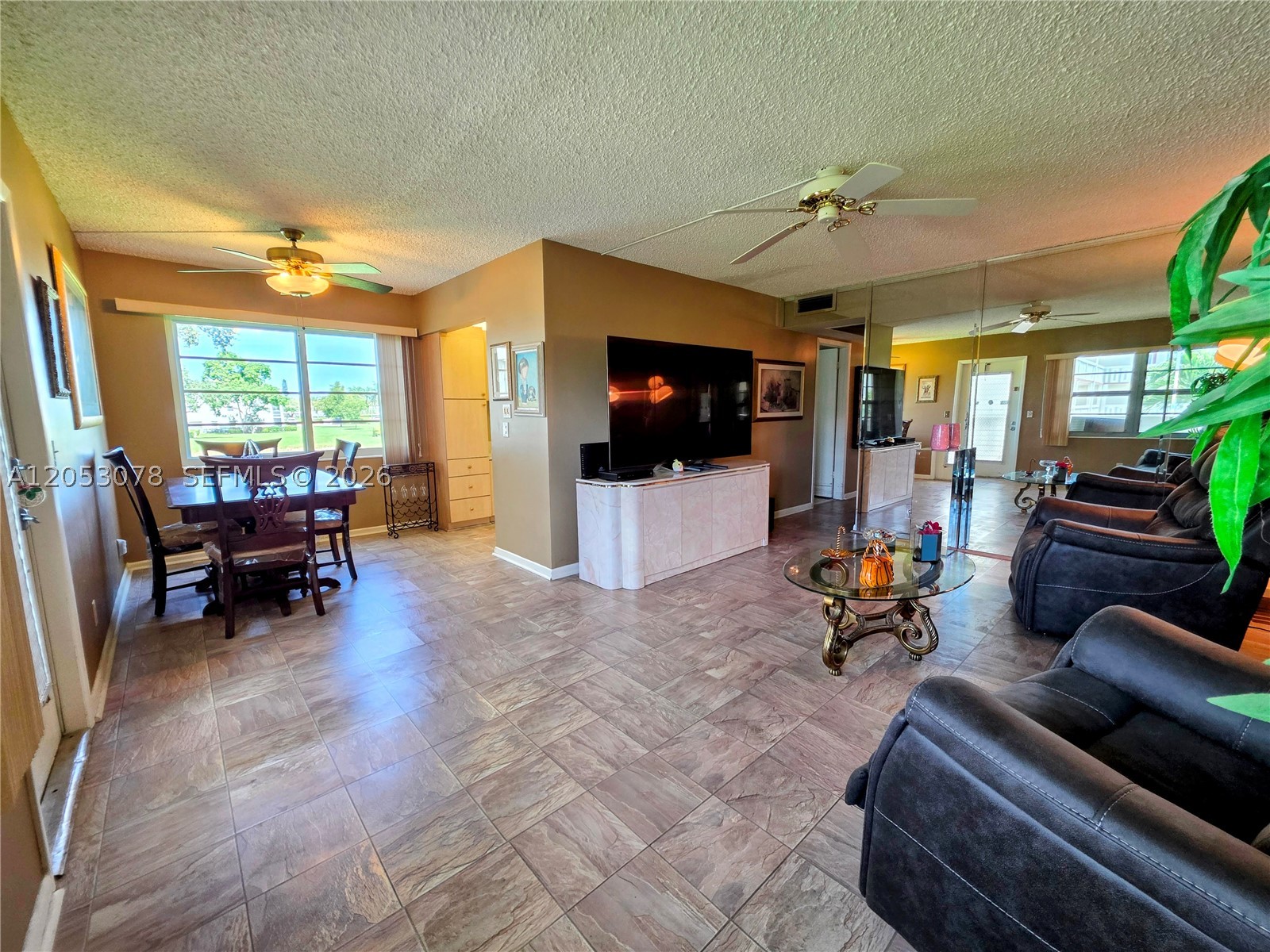 529 Fanshaw M 529 — photo