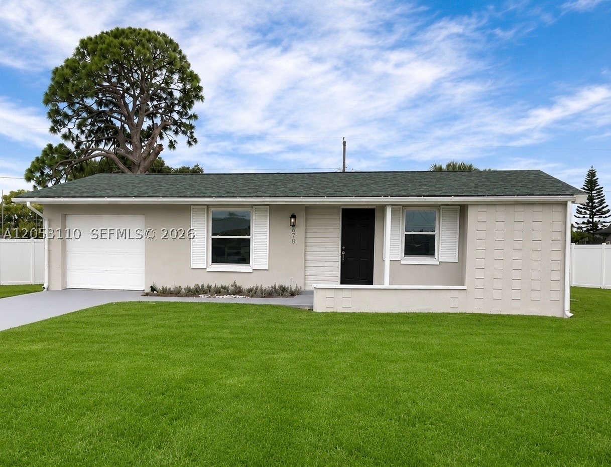 670 Bliue Lane — photo