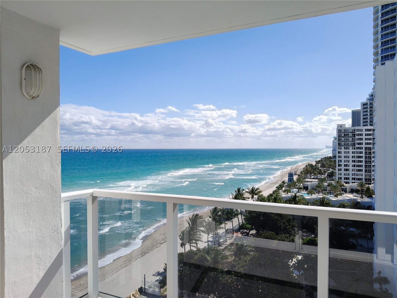 2751 S Ocean Dr 1106S — photo