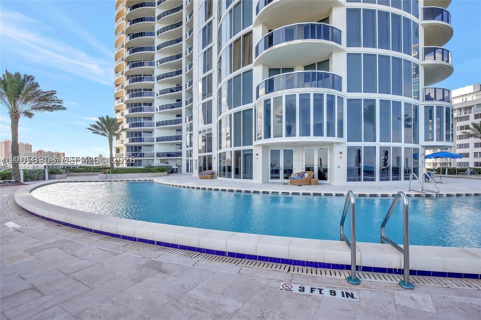 17201 Collins Ave 2502 — photo