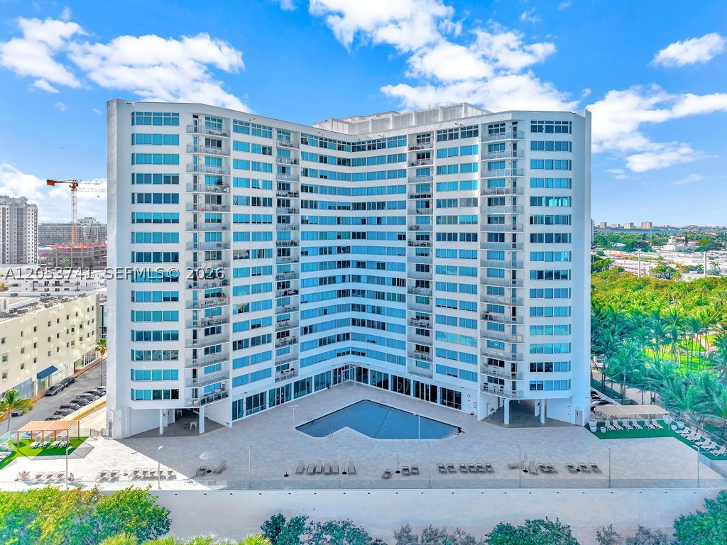 7135 Collins Ave 435 — photo