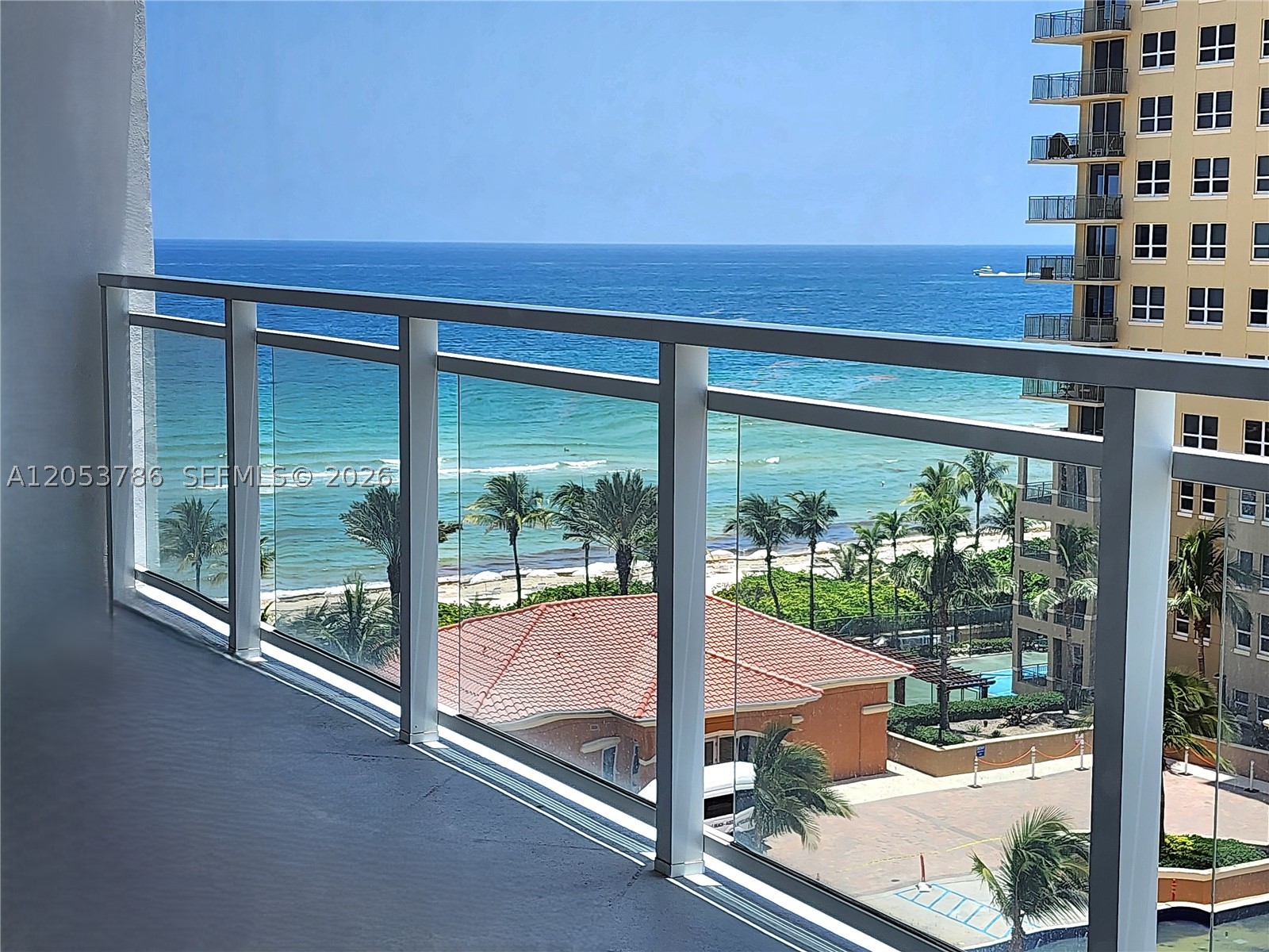 2030 S Ocean Dr 810 — photo
