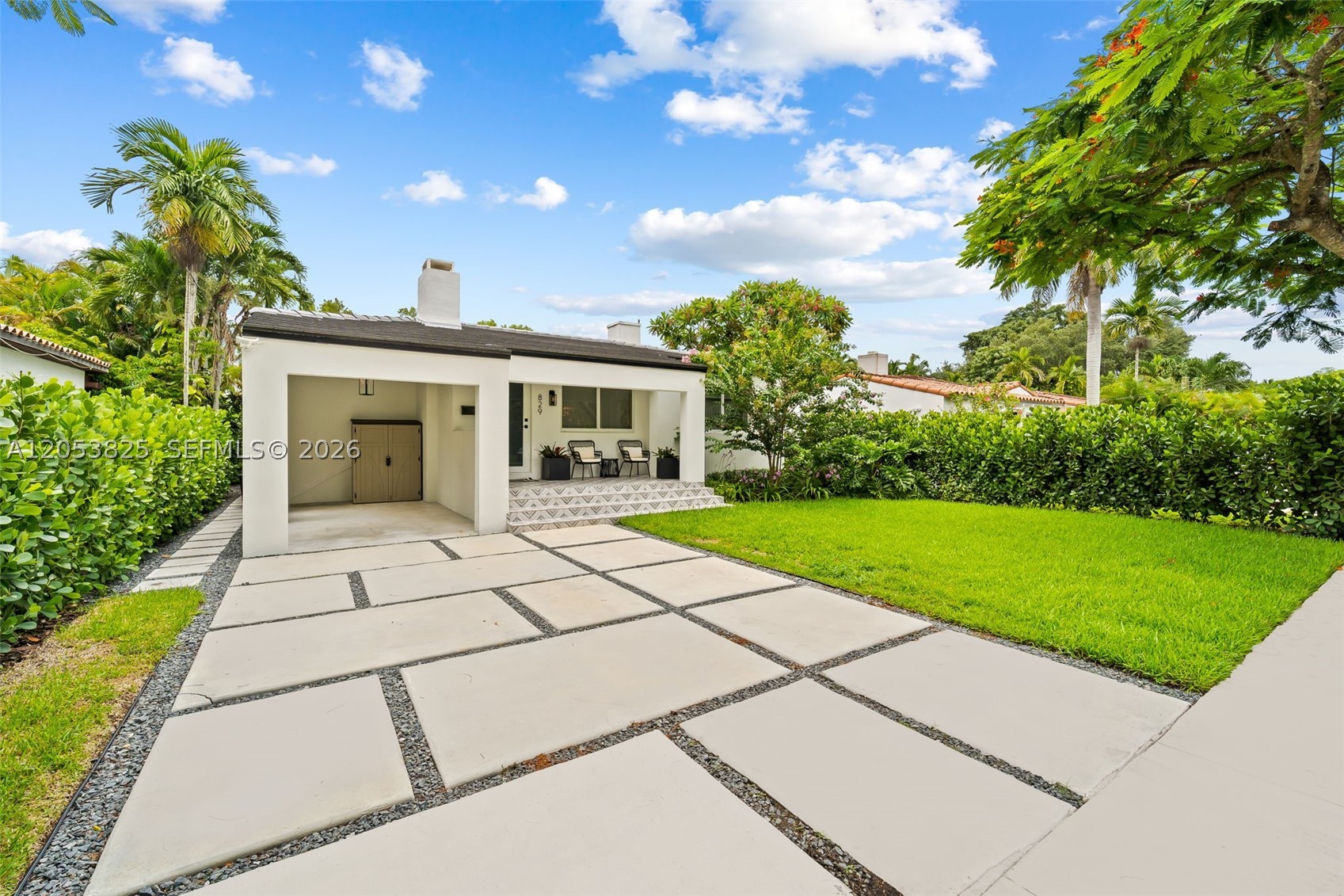 829 Granada Groves Ct — photo