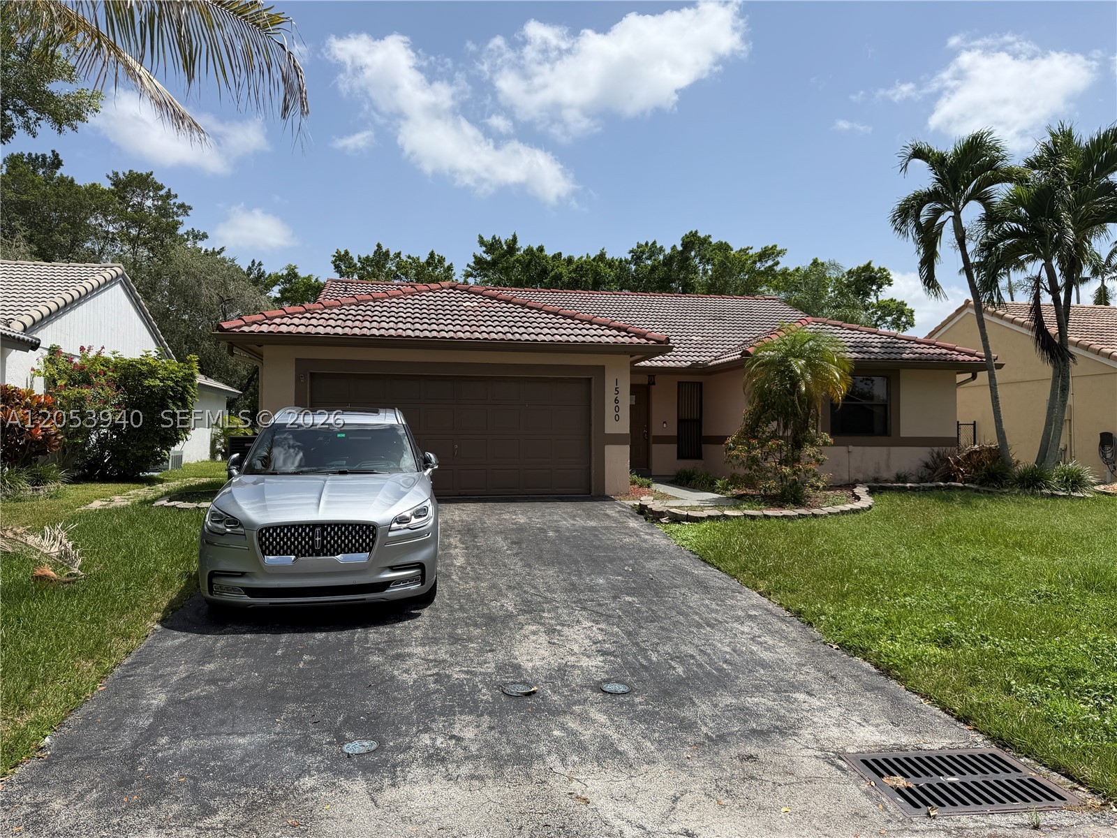15600 Gauntlet Hall Mnr — photo