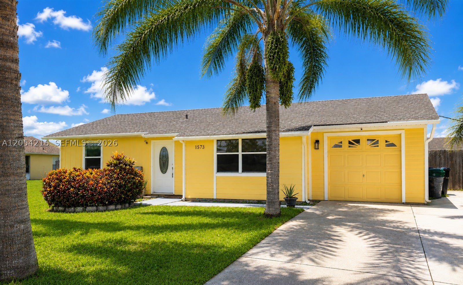 1573 SW Lexington Dr. — photo