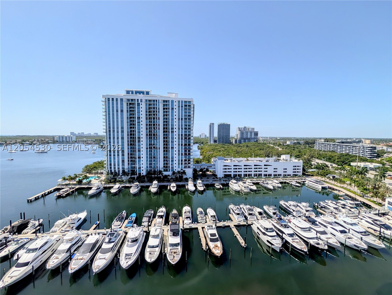 17301 Biscayne Blvd 1501 — photo
