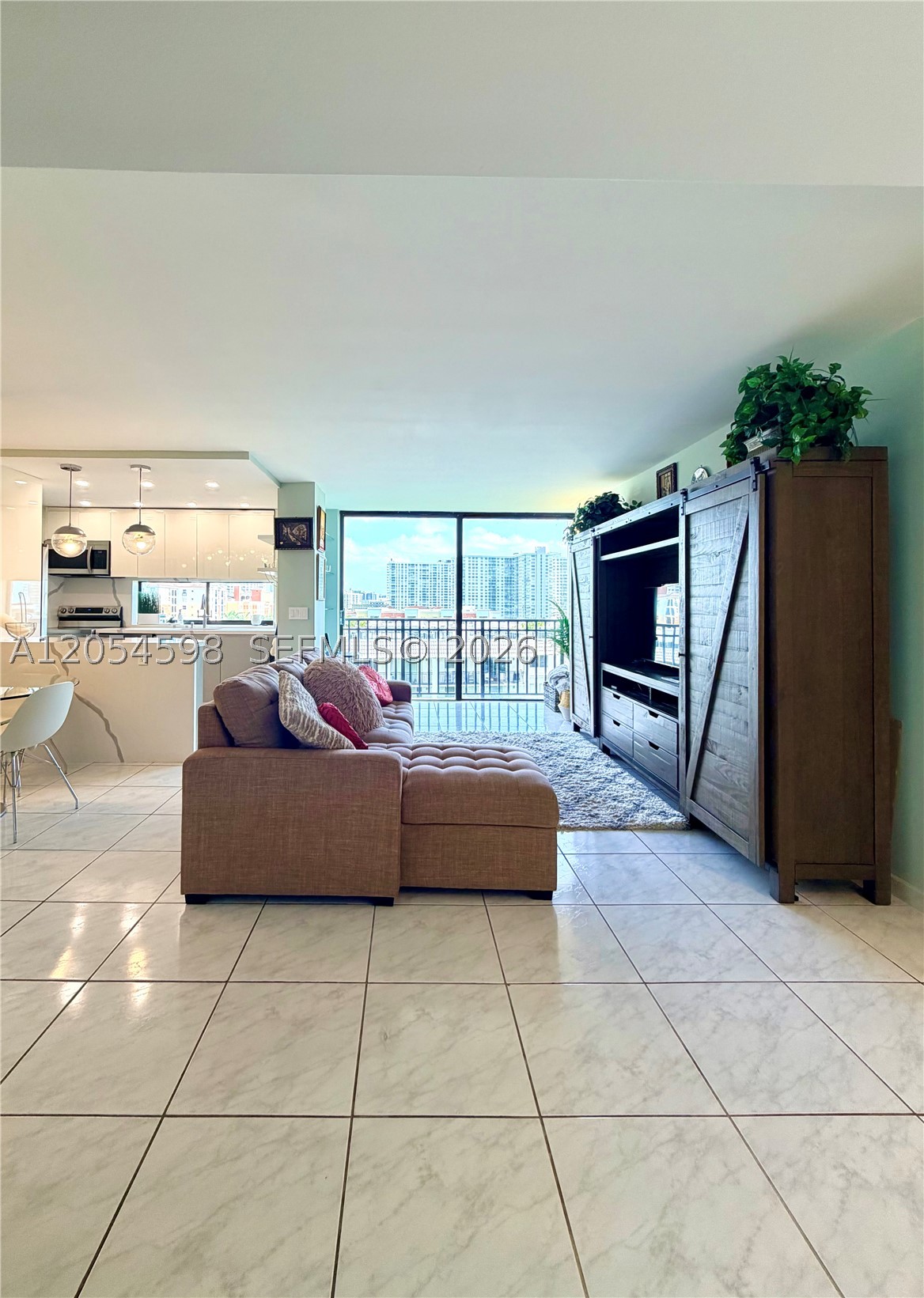 17021 N Bay Rd 802 — photo