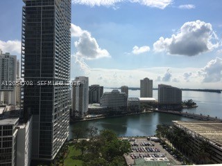 500 Brickell Ave 2200 — photo