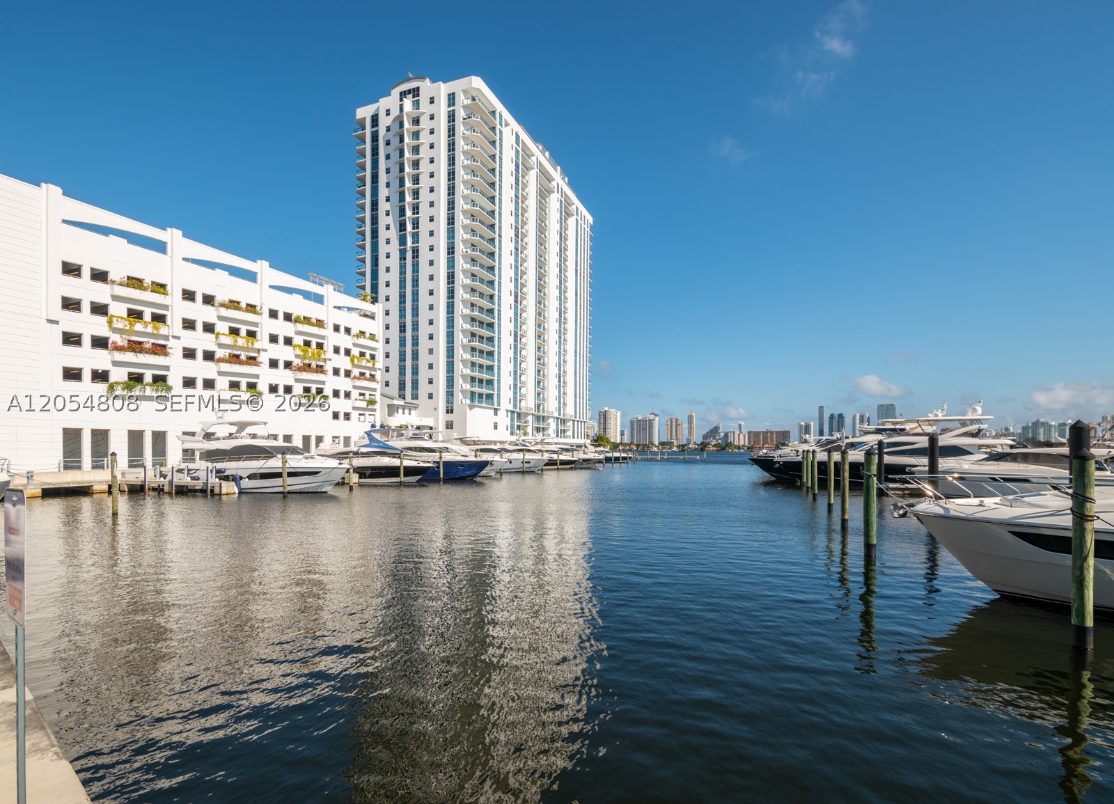 17301 Biscayne Blvd 1609 — photo