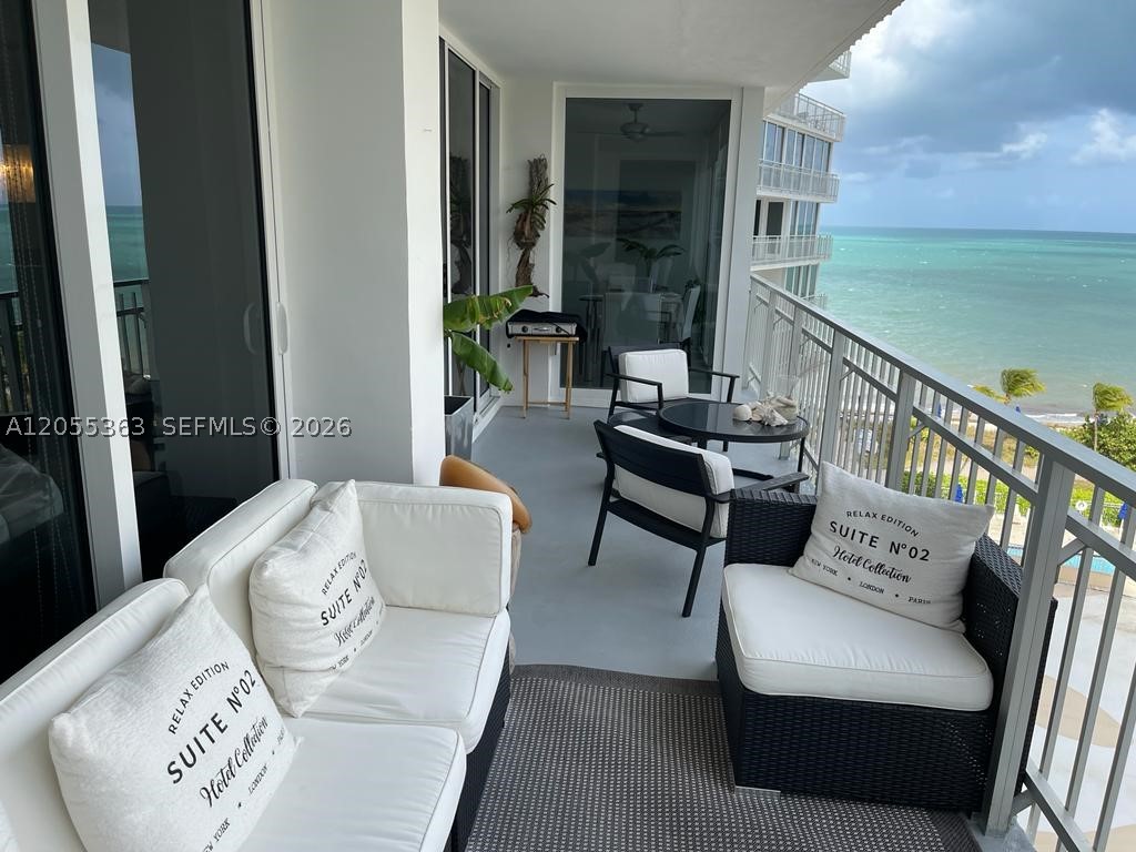 600 Grapetree Dr 7Cs — photo