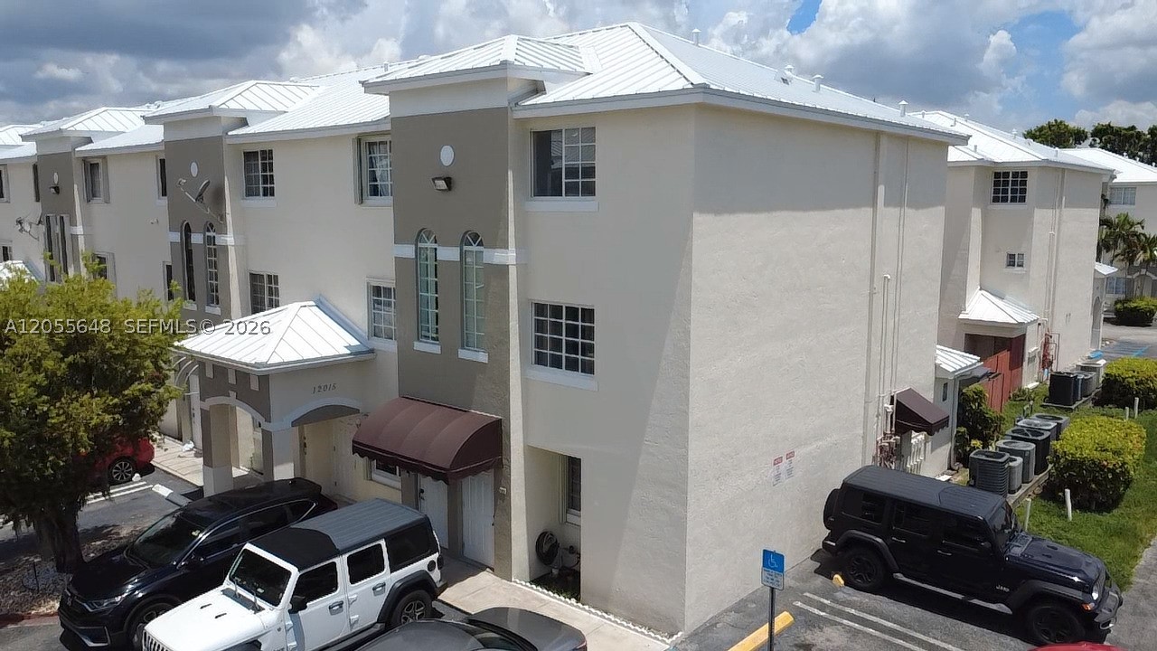 12015 SW 14 St 301-C — photo