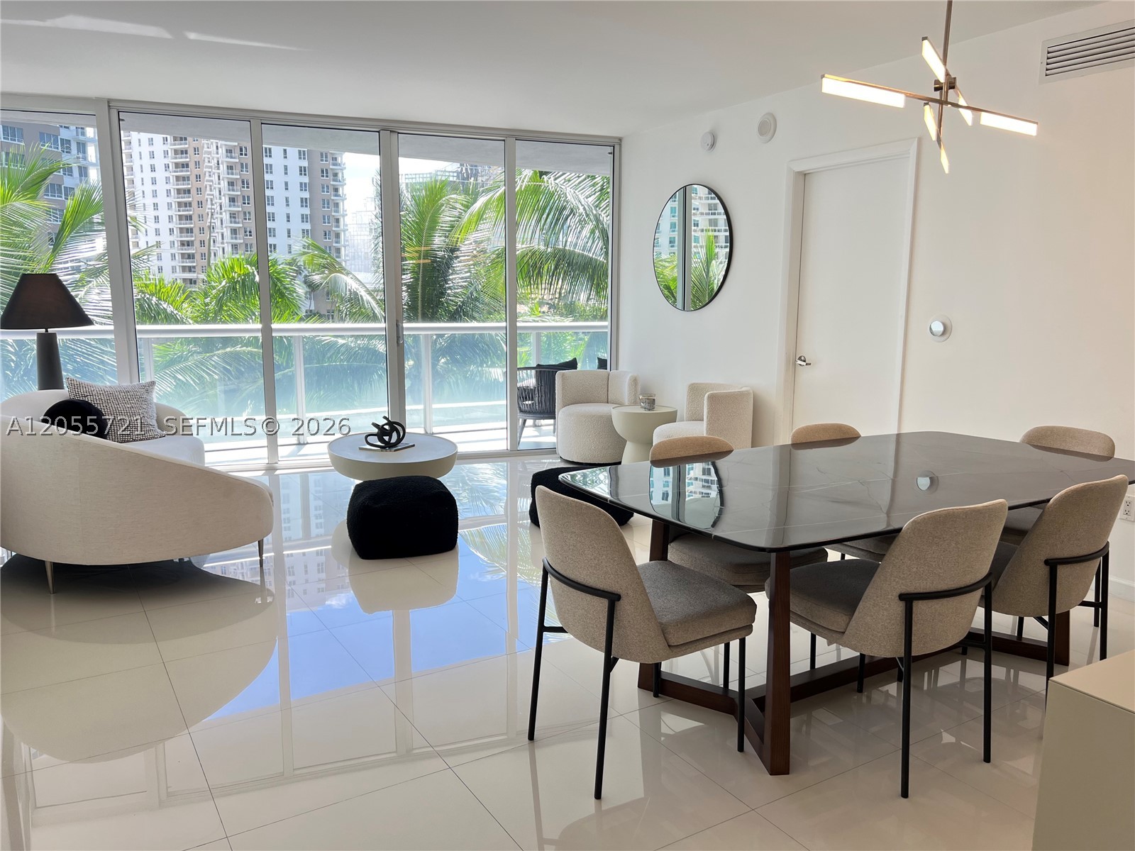 495 Brickell Ave Bay406 — photo
