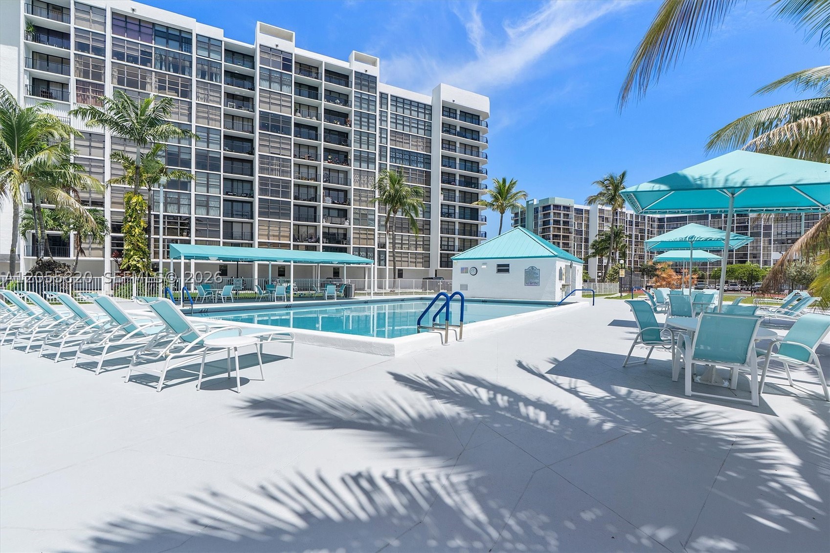 200 Leslie Dr 631 — photo