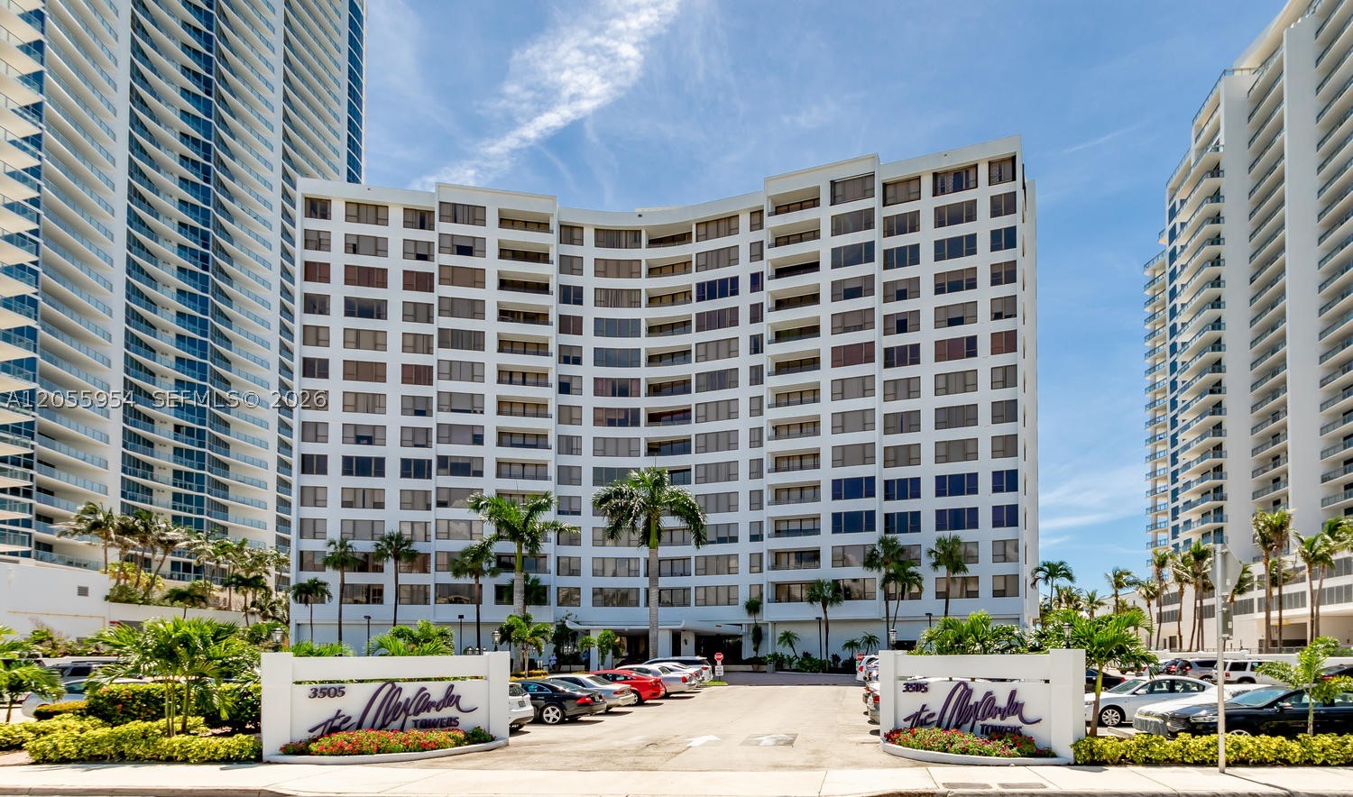 3505 S Ocean Dr 305 — photo