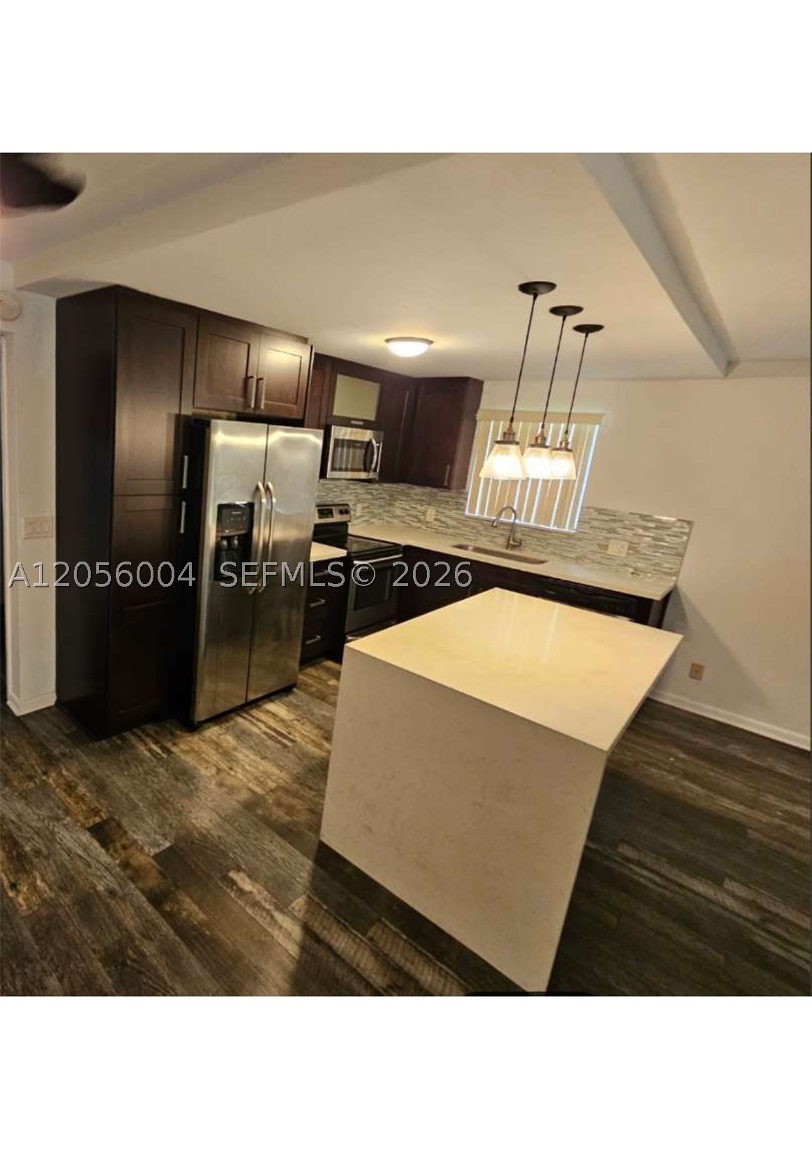 8 Farnham a 8 — photo