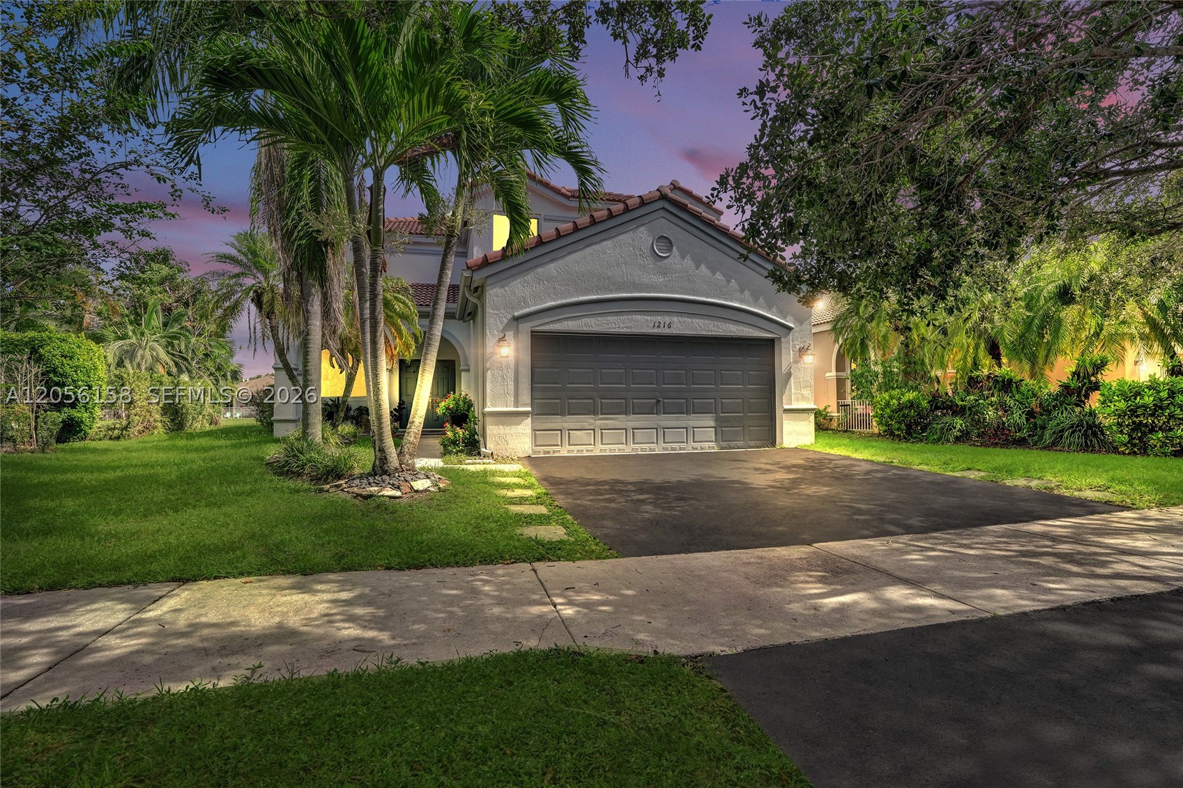 1216 Chinaberry Dr — photo
