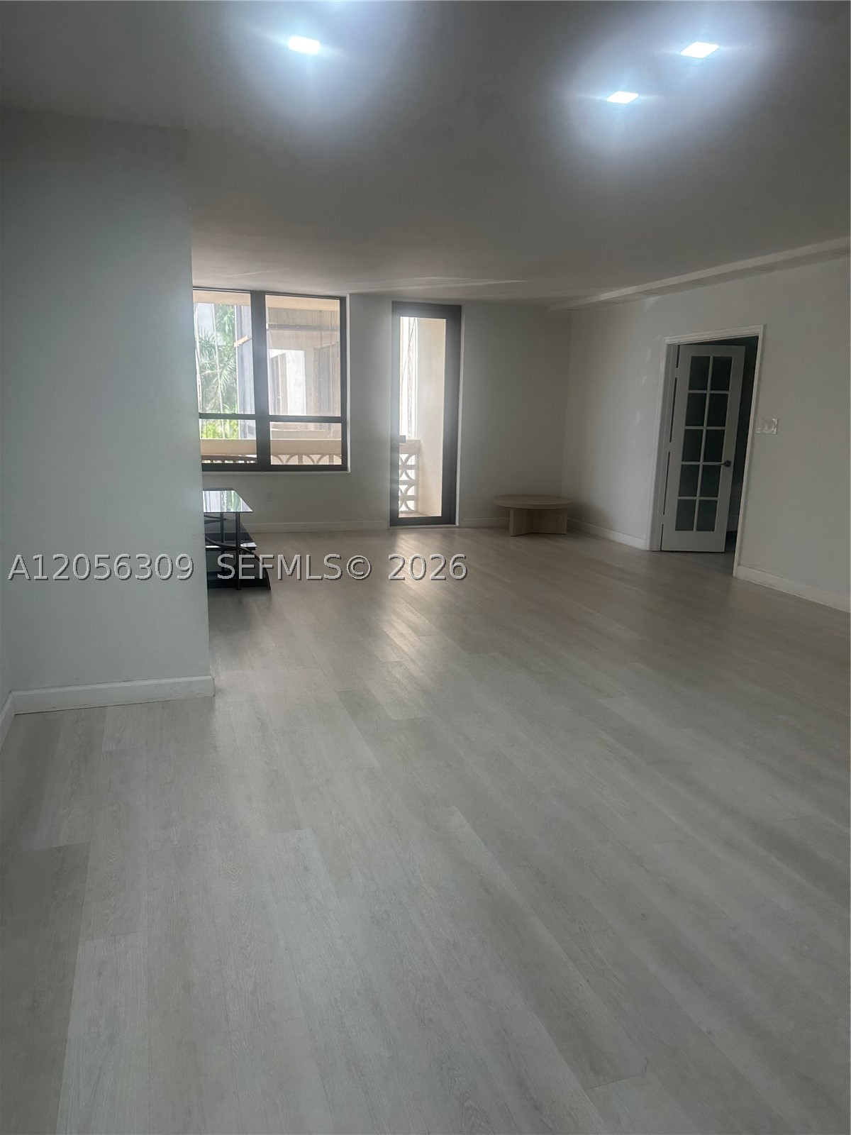 10185 Collins Ave 309 — photo