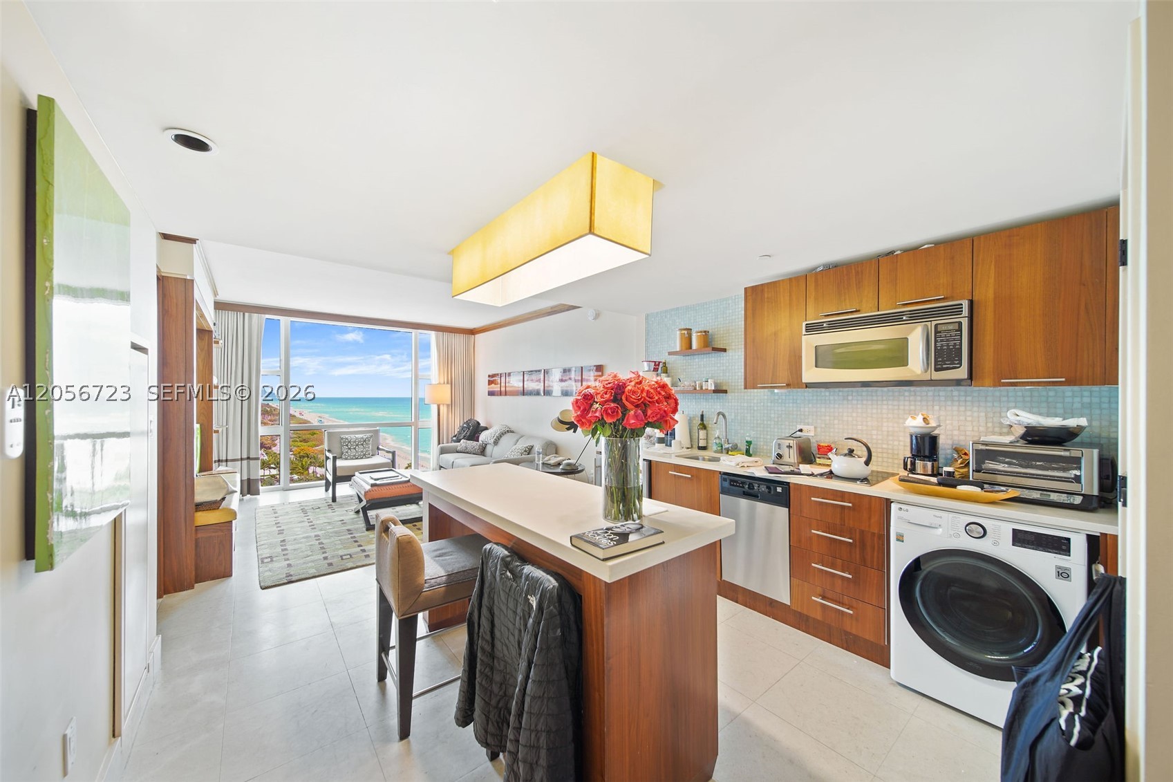 6801 Collins Ave 1015 — photo