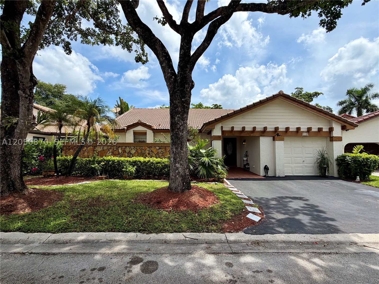 2136 Austin — photo