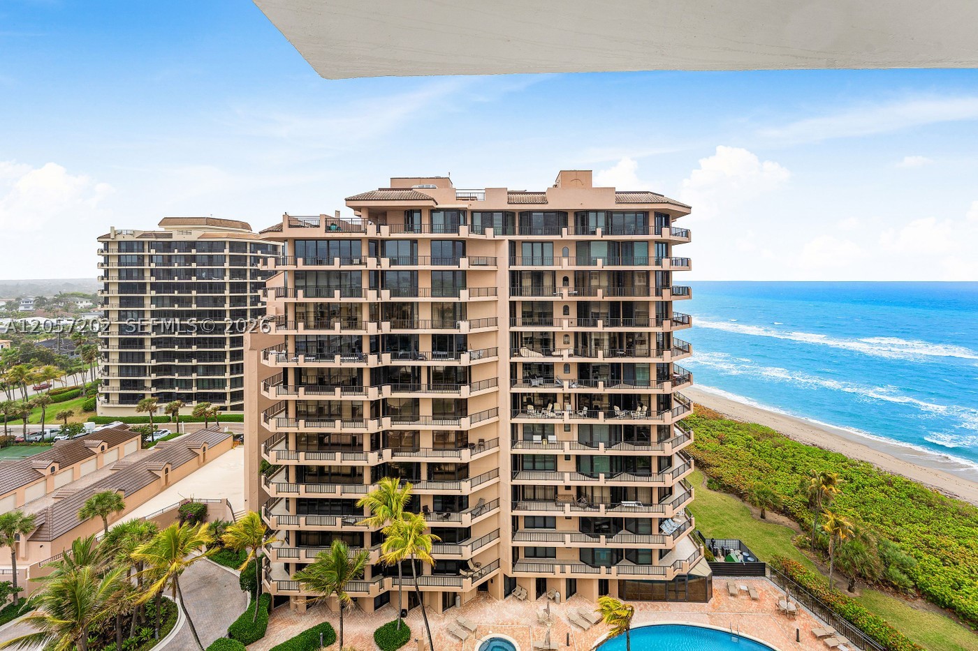 500 Ocean Dr E-12a — photo