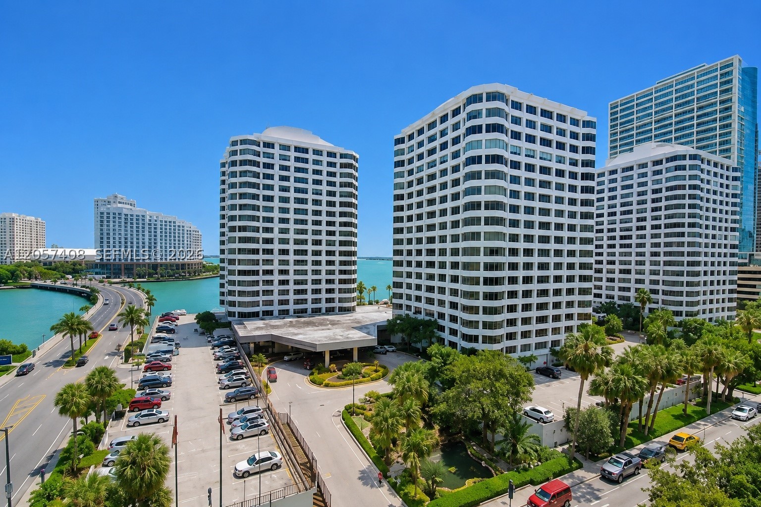 825 Brickell Bay Dr 1151 — photo