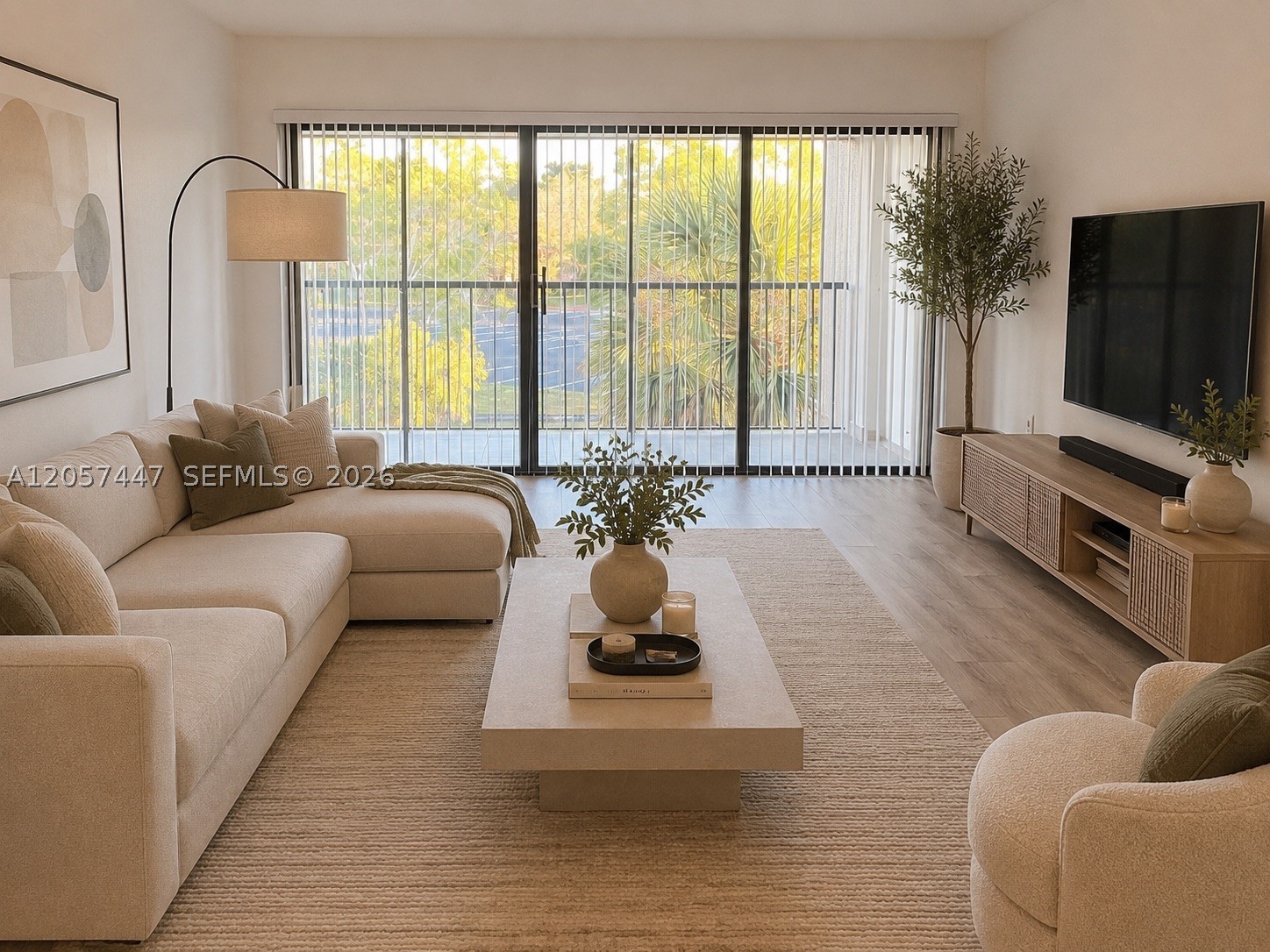 240 Lakeview Dr 303 — photo