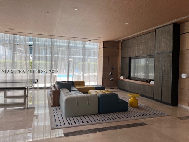 55 SW 9th St 4209 — photo