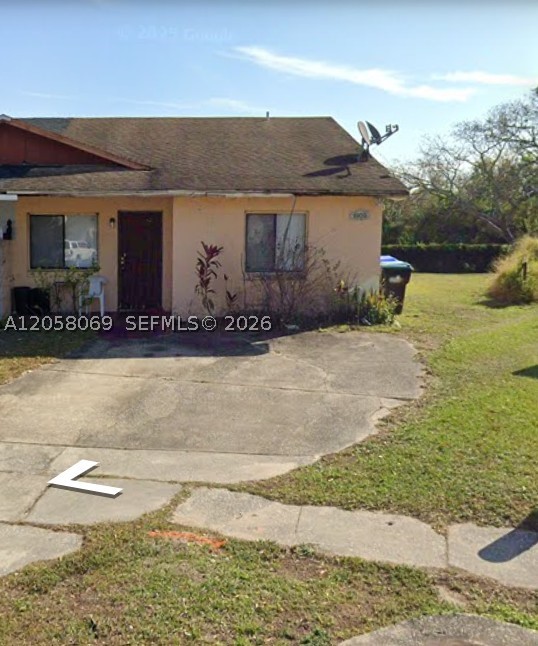 1917 Dardanelle Dr — photo