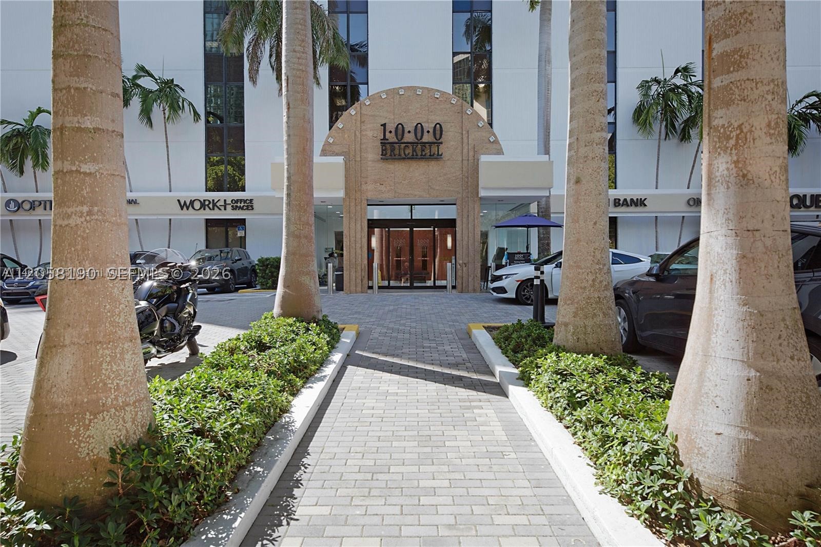 1000 Brickell Ave 2D — photo