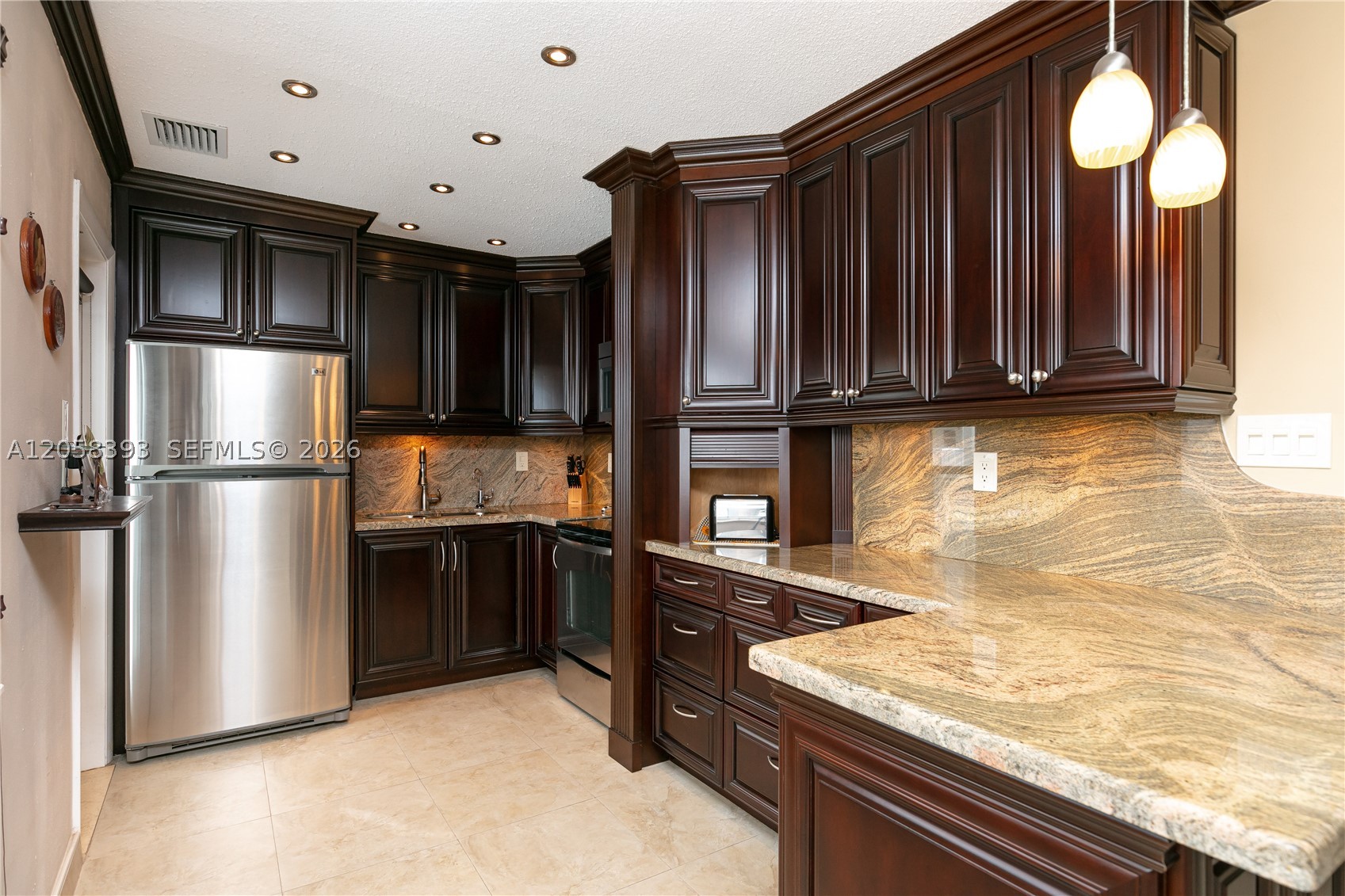 3135 S Ocean Dr 227 — photo