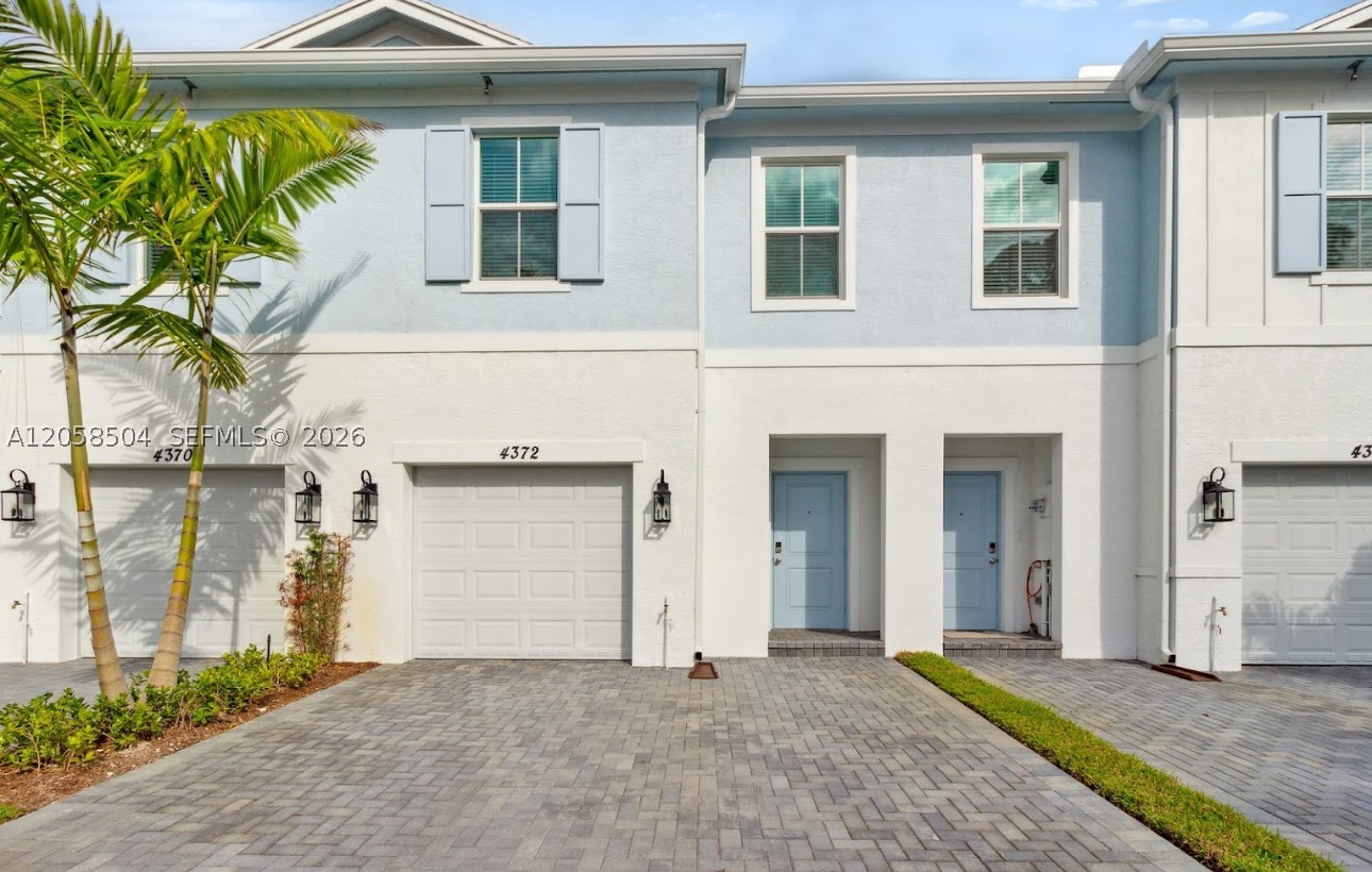 4387 Boatman St 4407 — photo