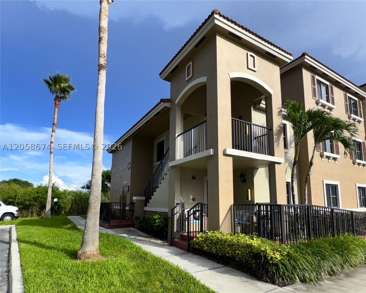 22441 SW 88th Pl 201-5 — photo