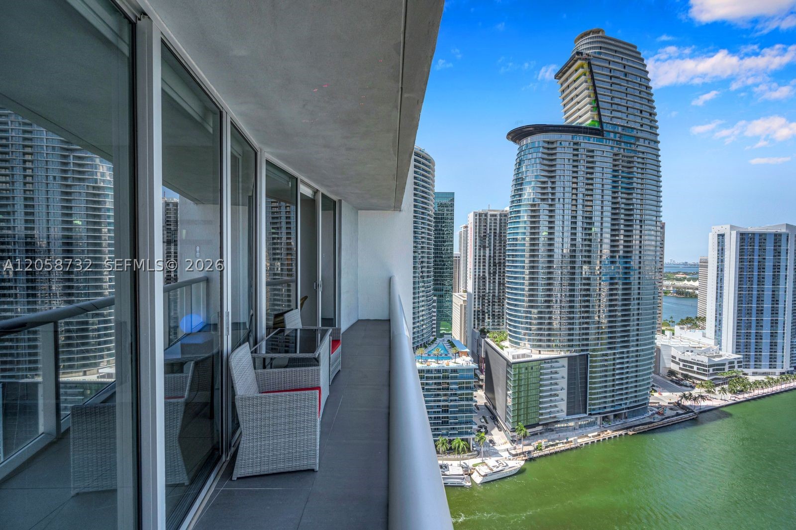 485 Brickell Ave 3401 — photo