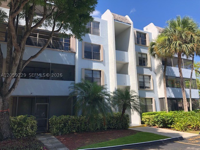 10852 N Kendall Dr 316 — photo