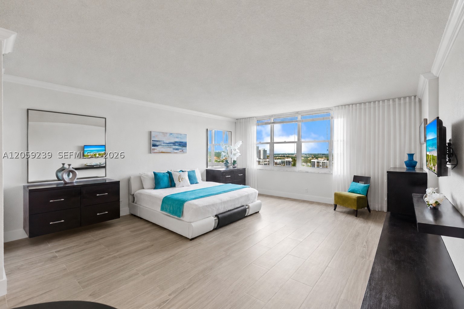 2501 S Ocean Dr 1527 — photo
