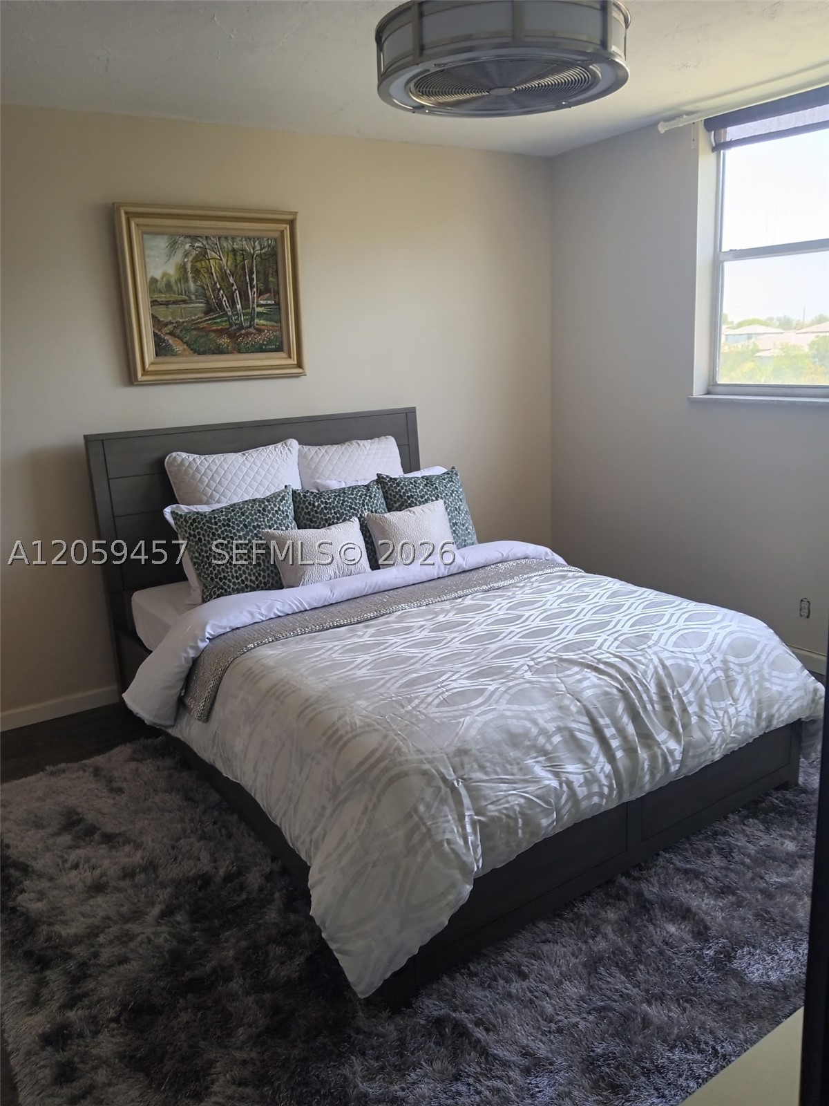 2821 Somerset Dr 312 — photo