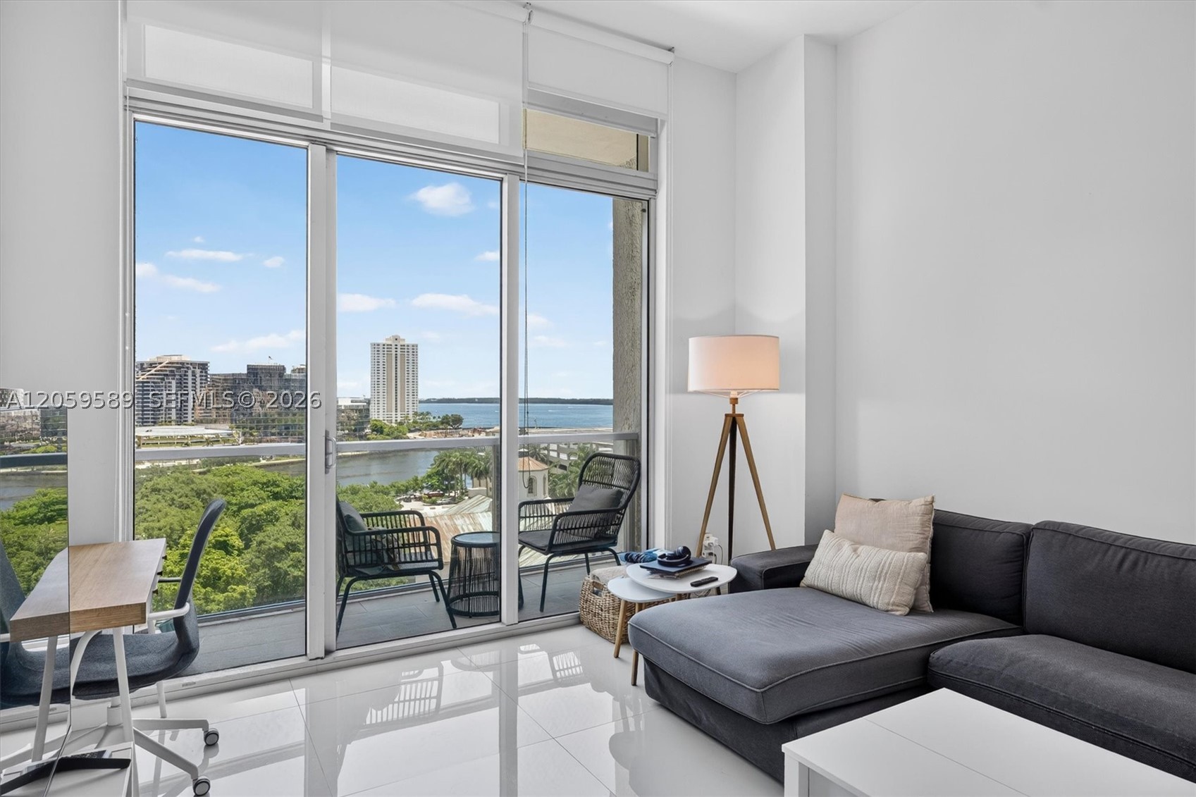 500 Brickell Ave 1100 — photo