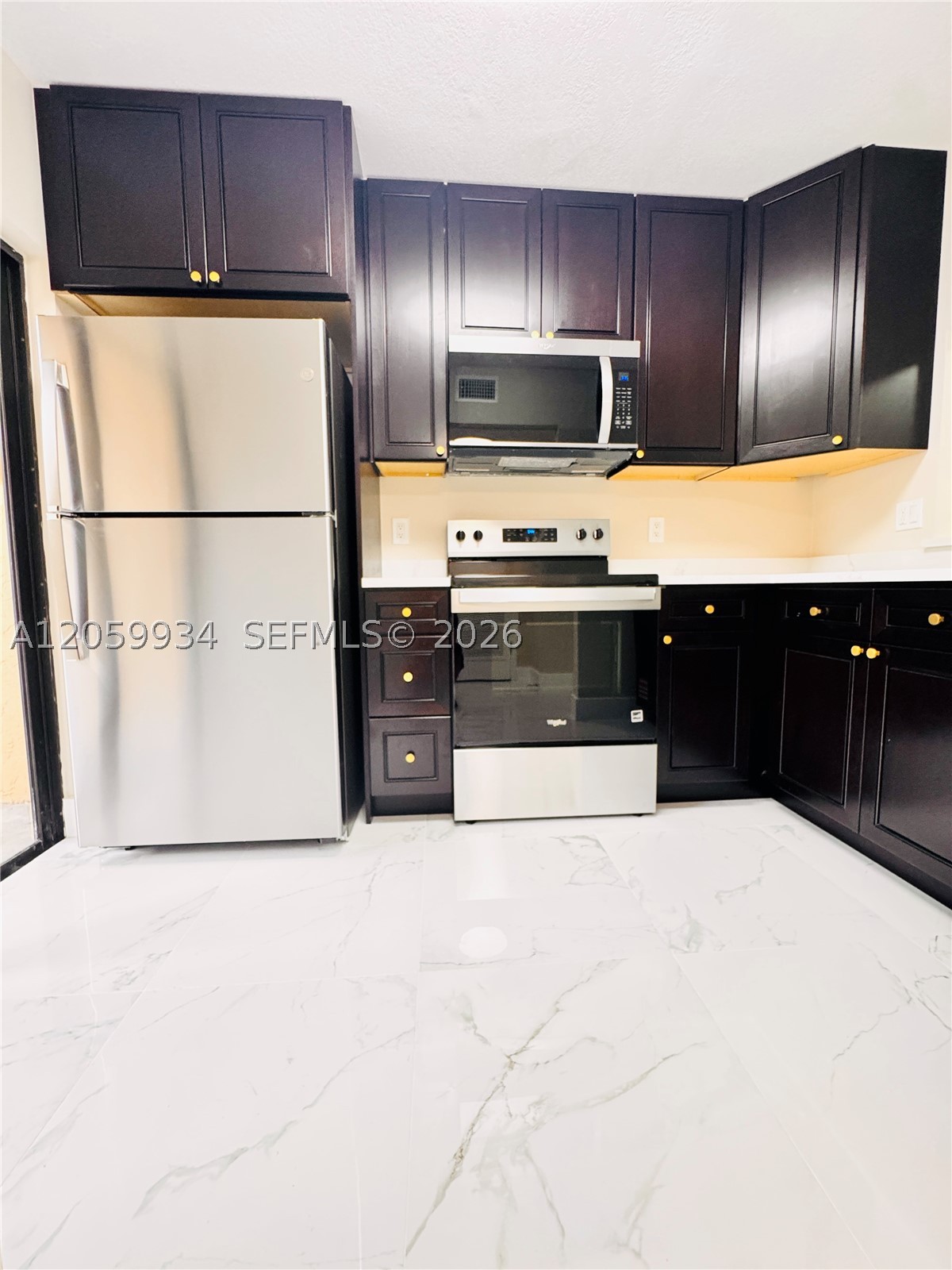 3939 NE 5th Ave C106 — photo