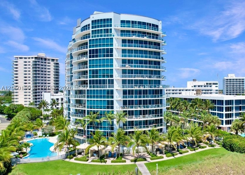 1200 Holiday Dr 705 — photo