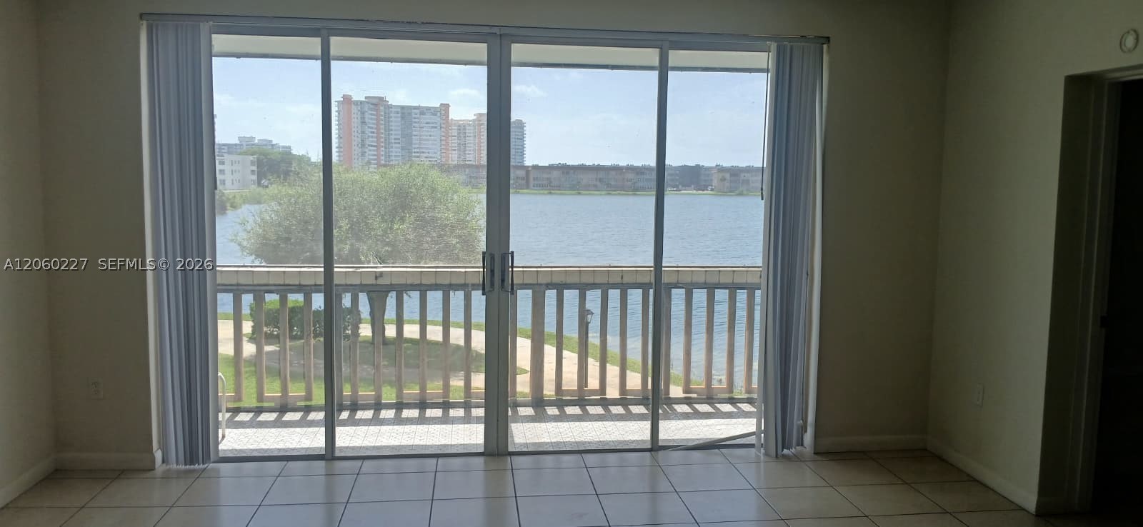1591 NE Miami Gardens Dr 205 — photo