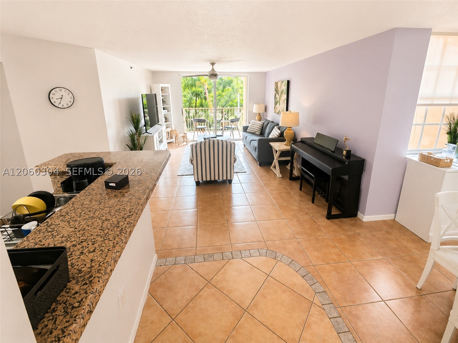 19801 E Country Club Dr 4307 — photo