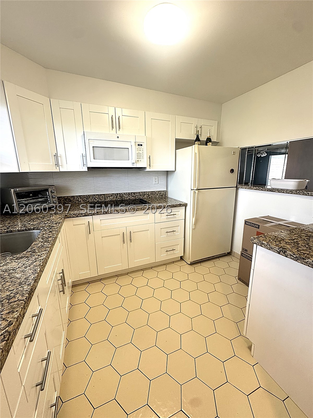9580 Sunrise Lakes Blvd 304 — photo
