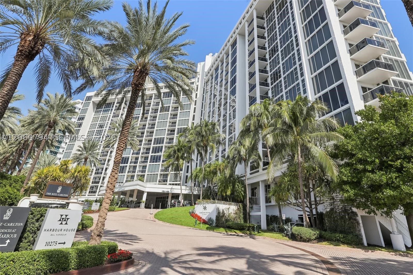 10275 Collins Ave 1106 — photo