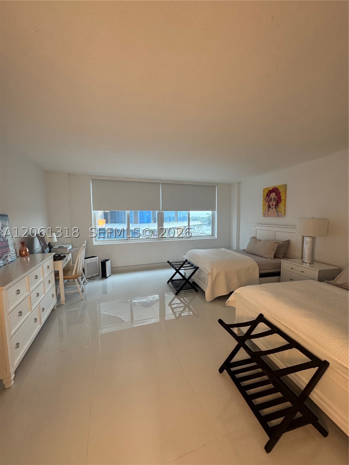 5401 Collins Ave 334 — photo