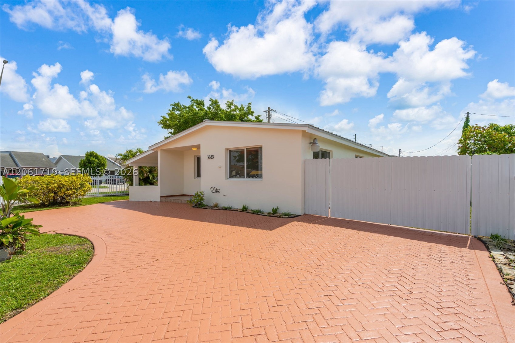 3685 W 9th Ave — photo