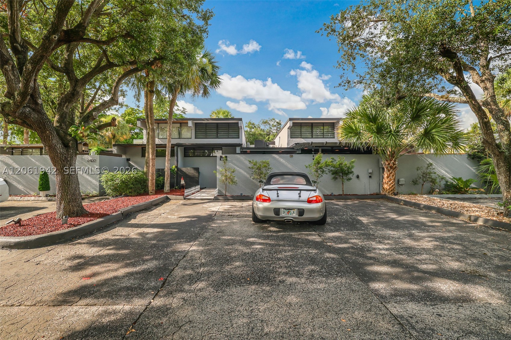 6402 Windmill Gate Road, Miami Lakes, FL 33014 — photo 2