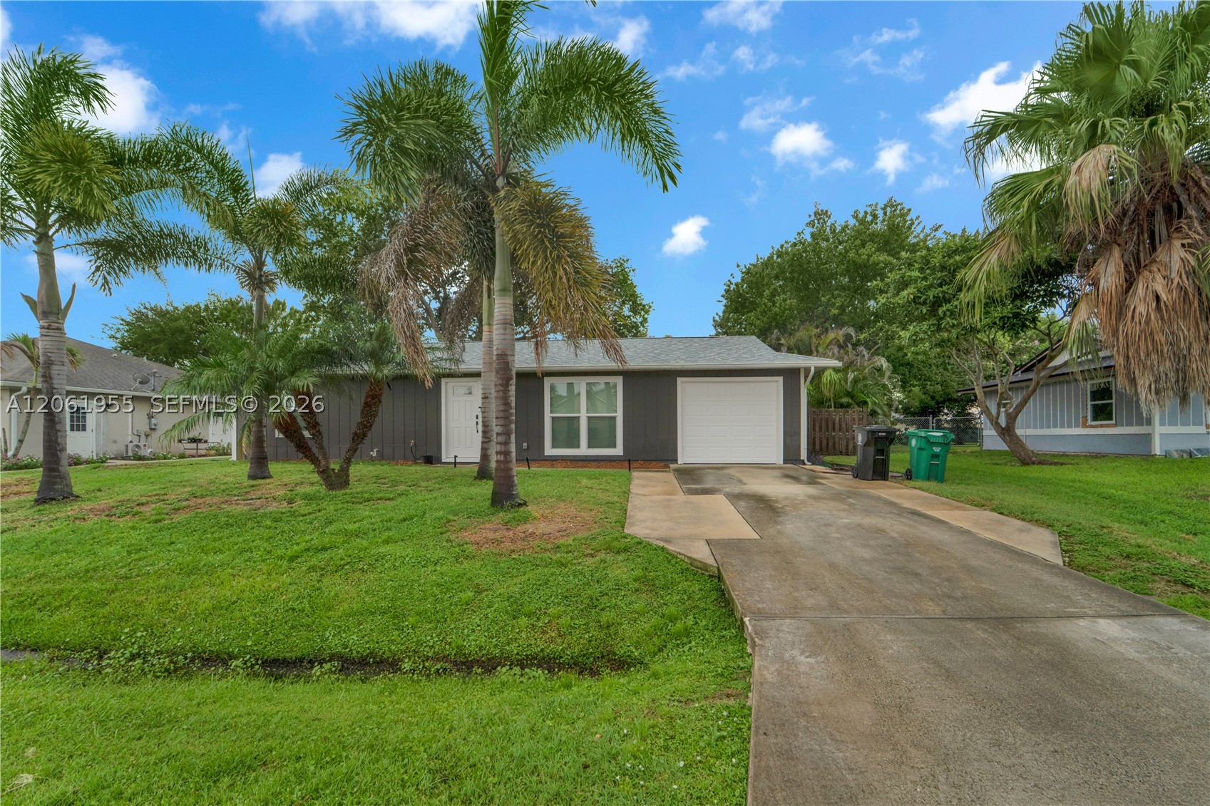 1718 SW Mcallister Ln — photo