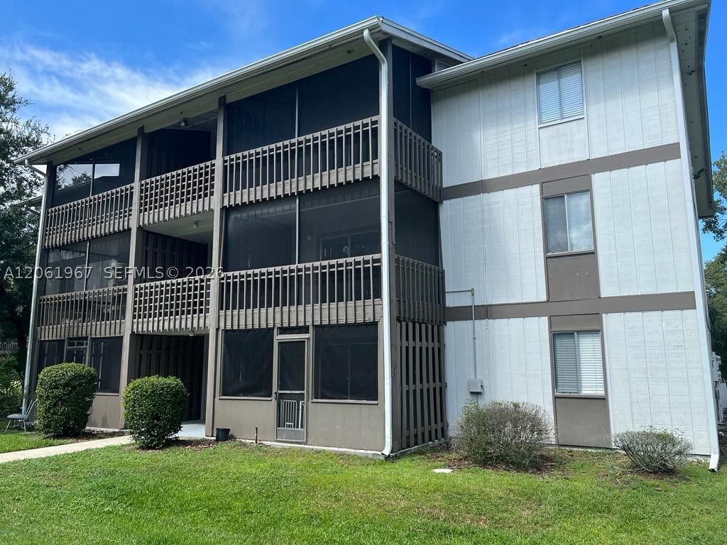 6519 W Newberry Rd 1014 — photo